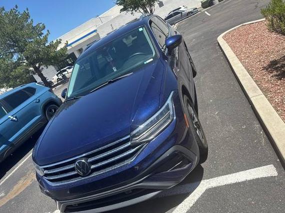 VOLKSWAGEN TIGUAN 4MOTION 2023 3VV2B7AX0PM015162 image